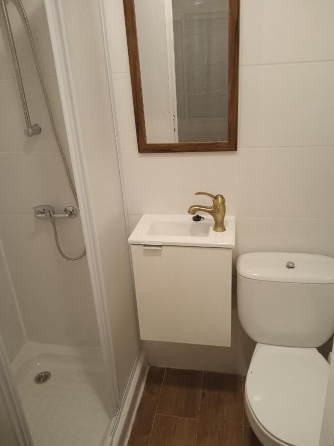 Habitacion Economica Con Bano Privado En Pleno Centro De Figueres Фигерас Экстерьер фото