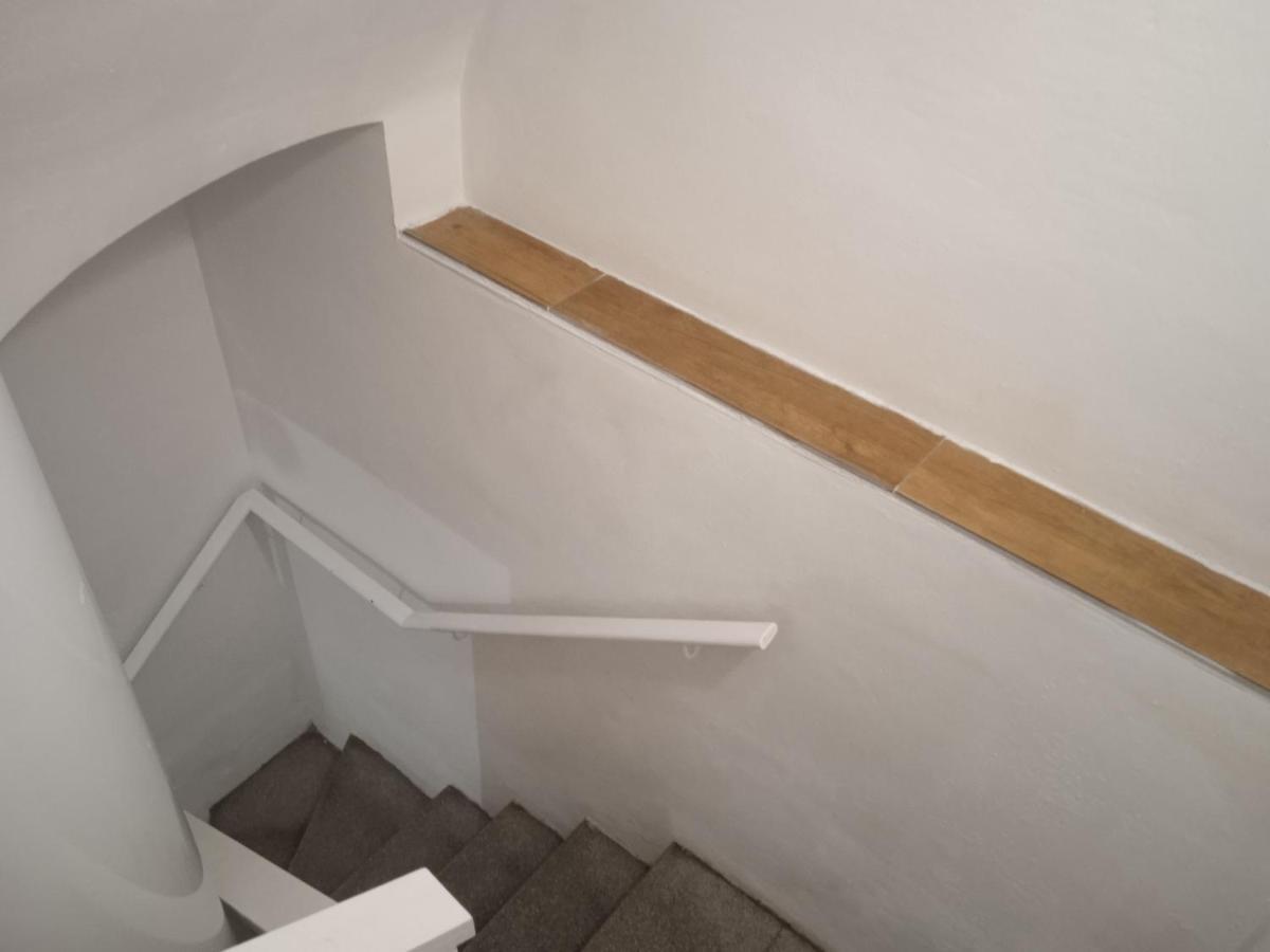 Habitacion Economica Con Bano Privado En Pleno Centro De Figueres Фигерас Экстерьер фото
